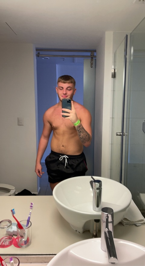 yourdirtyboyfriend (Reg 😈) OnlyFans Leaked Content 

 picture 2
