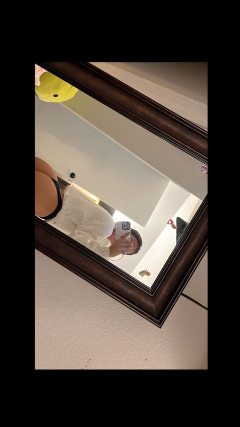 youresme (Esme) OnlyFans Leaked Videos and Pictures 

 picture 2