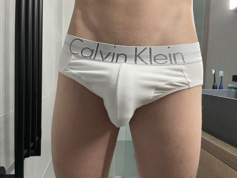@yourhungtwink leaks Onlyfans photos for free 

 picture 2