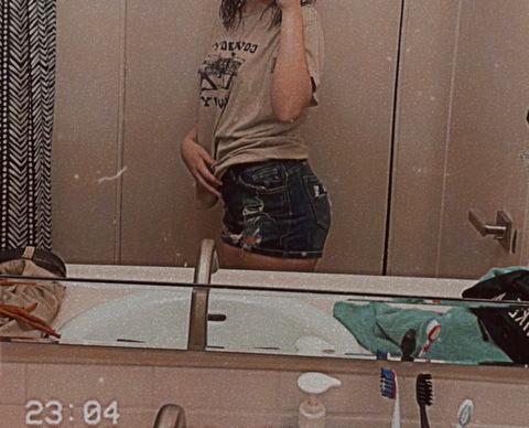 View yourlovelygirlll (Your love&lt;3) OnlyFans 6 Photos and 0 Videos leaks 

 picture 2