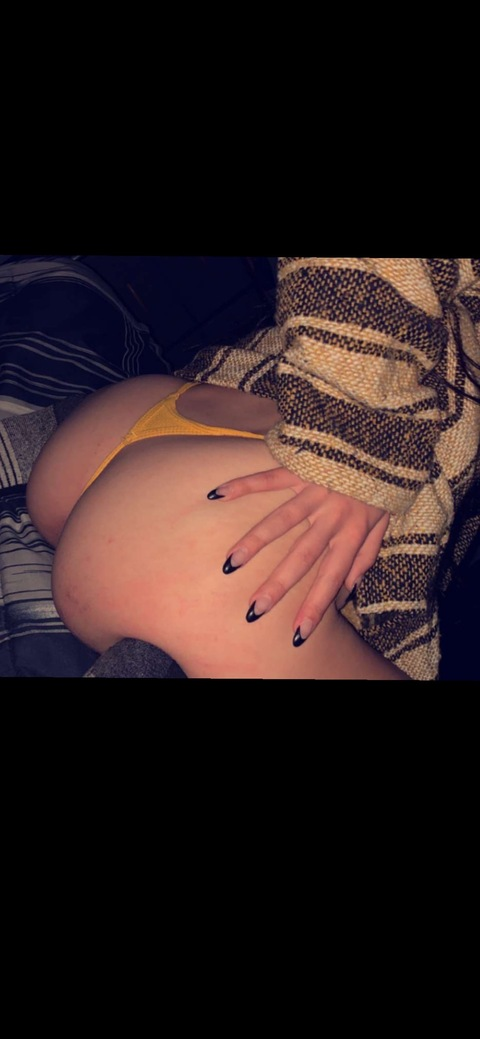 yournewfavbrunette OnlyFans Leaked (14 Photos and 6 Videos) 

 picture 2