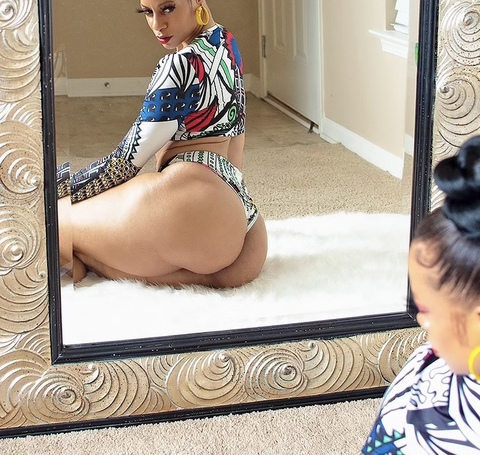 yvettekbootyfitness OnlyFans Leaks 

 picture 2