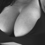 View Yvrucsehseelhagho (yvrucsehseelhagho) OnlyFans 27 Photos and 11 Videos for free 

 picture 1