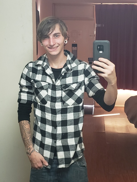 zachary69696 OnlyFans Leak 

 picture 2