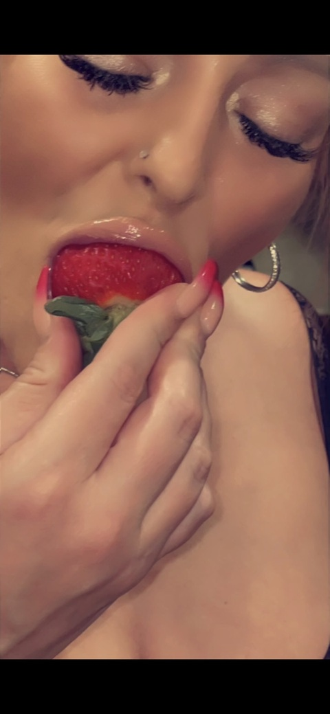 Download zoeyexoctic OnlyFans content free 

 picture 2