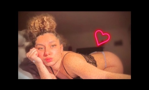 zy.ara OnlyFans Leaked 

 picture 2